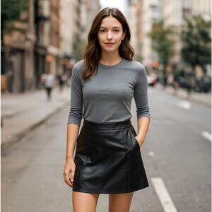 H&M Divided Black Vegan Leather A line Mini Skirt With Pockets Sz 2